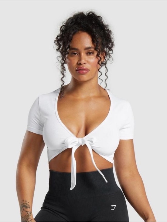 Gymshark Tops - NWT Gymshark White Gains Seamless Fitted Crop Top